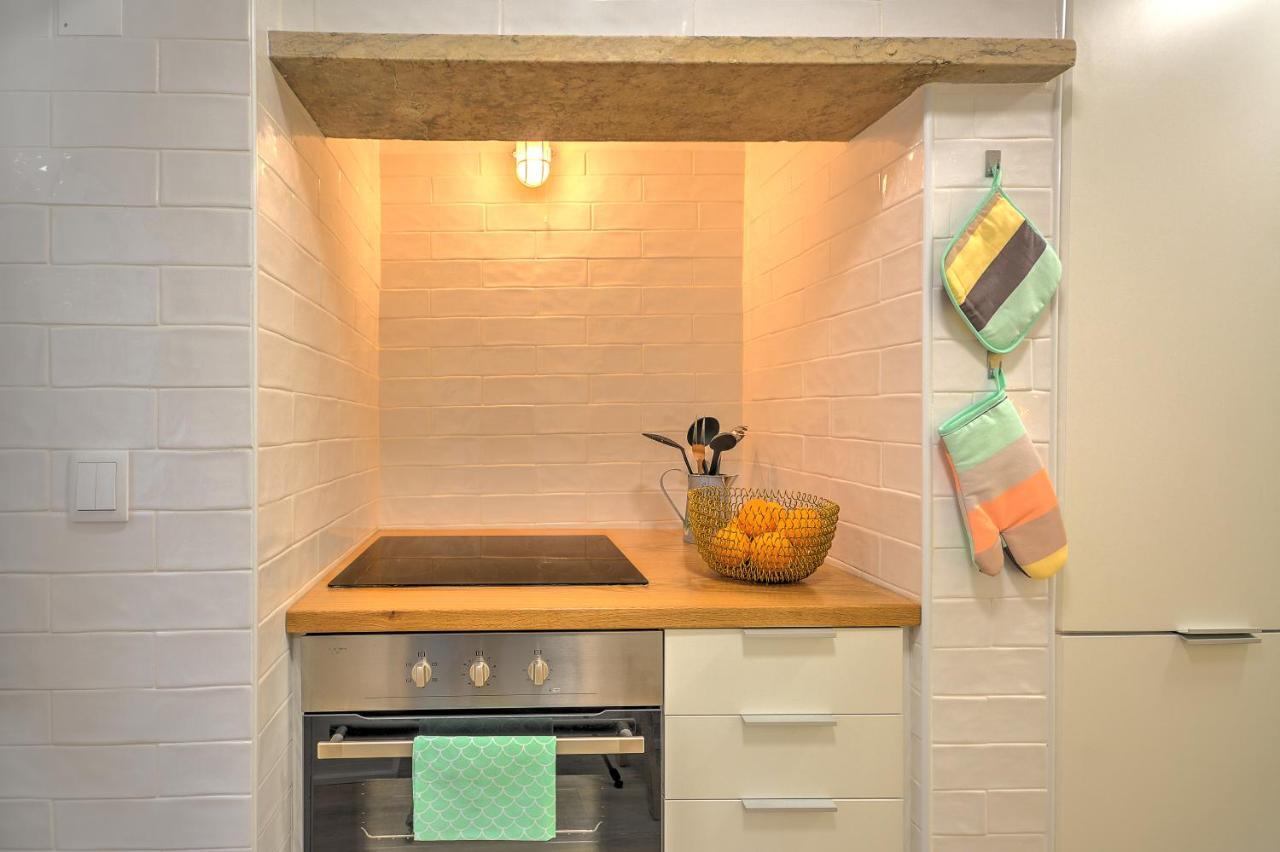 Traditional Apartment With A Terrace, Ac And Fast Internet リスボン エクステリア 写真