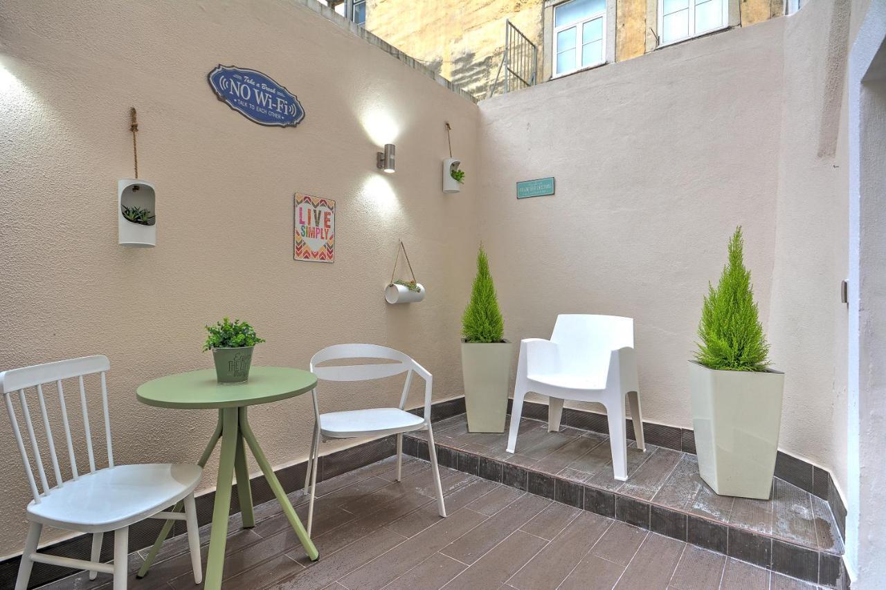Traditional Apartment With A Terrace, Ac And Fast Internet リスボン エクステリア 写真